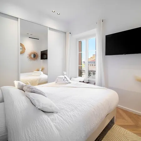 Apartment Ref 1466 - Back Croisette - Penthouse For Rent