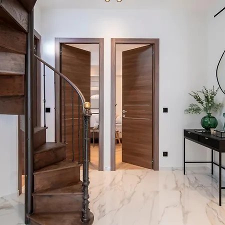 Ref 1466 - Back Croisette - Penthouse For Rent *