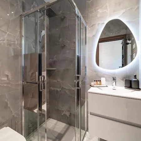 Ref 1466 - Back Croisette - Penthouse For Rent Apartment